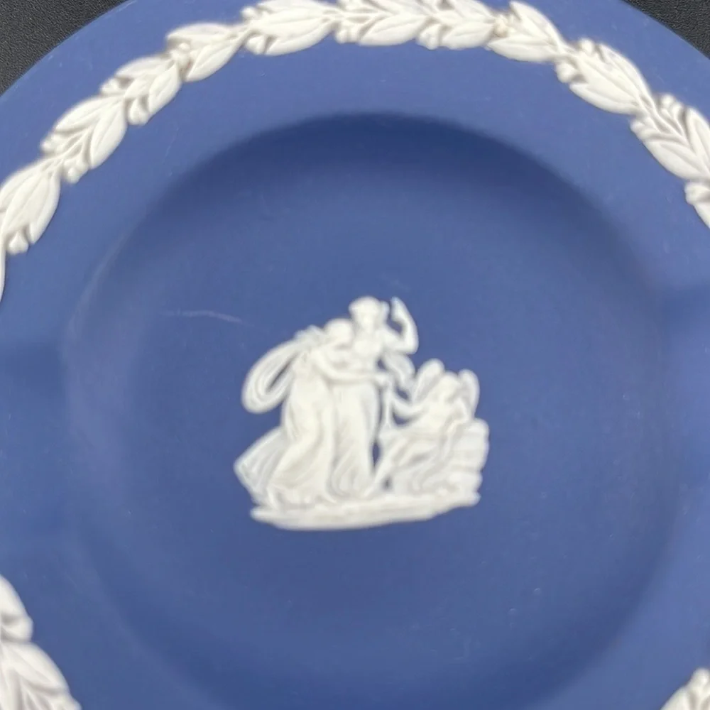 Dark Blue 3.75 Round Wedgewood Decorative Dish